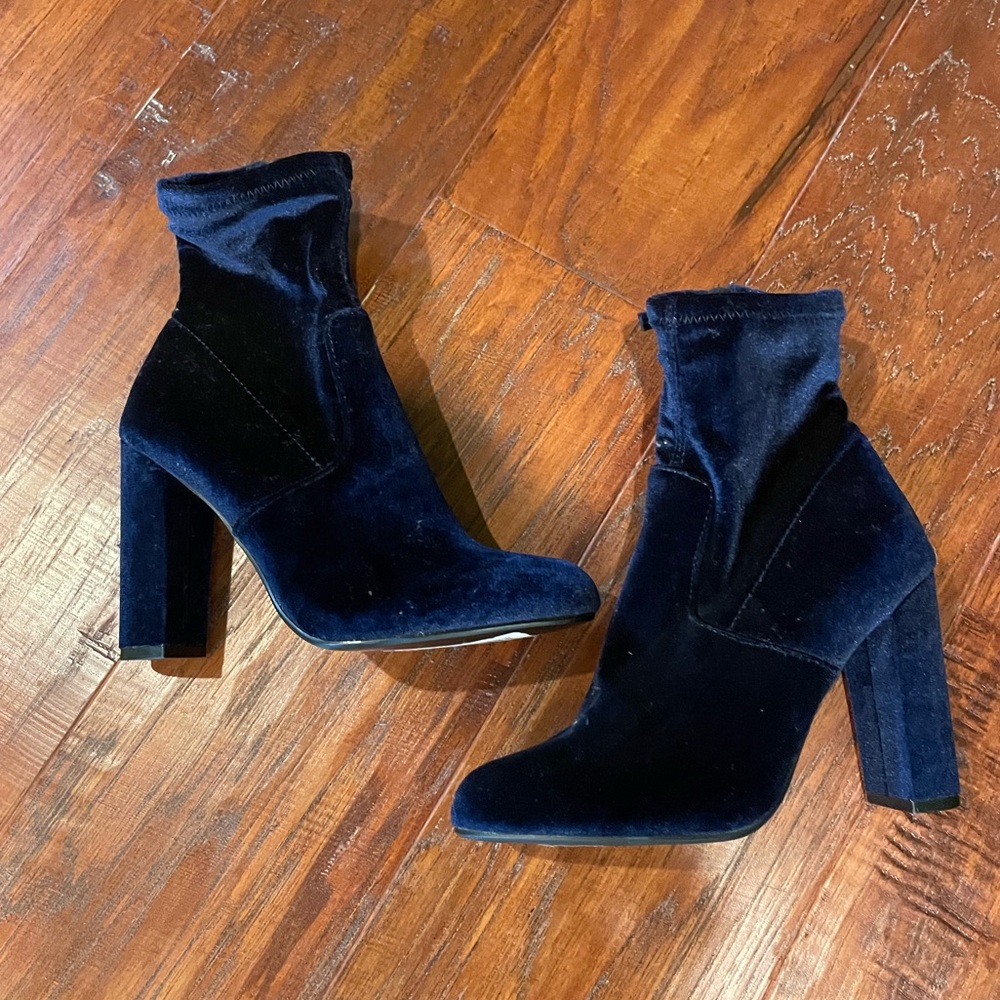 navy blue velvet steve madden Edit block heel ankle boots booties 6 brand new